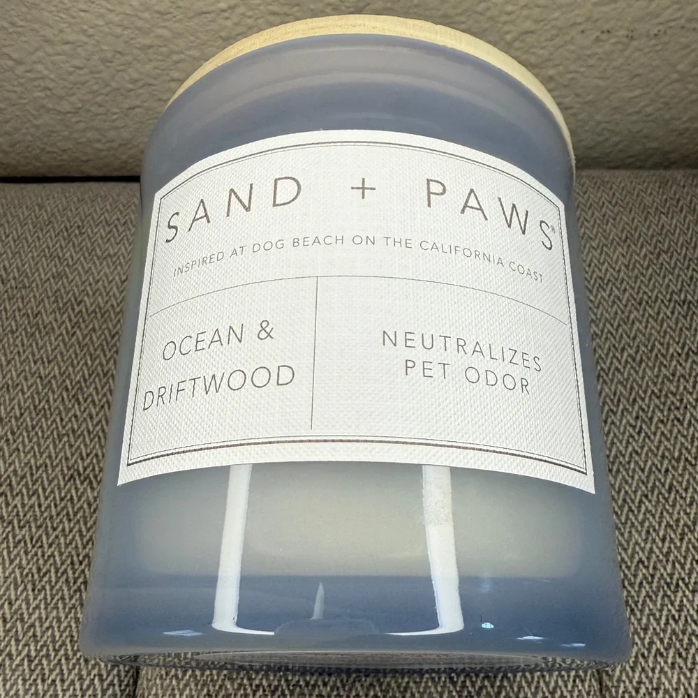 Sand + Paws Odor Neutralizing Scented Candle - Ocean & Driftwood, 21oz, 3 Wick - Picture 11 of 11